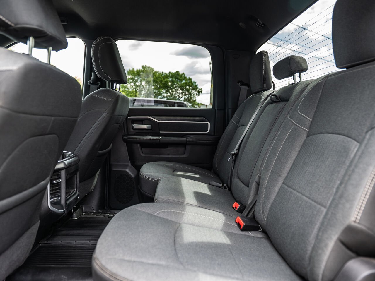 2023 Ram 2500 Grey Sainte-Julienne - photo #26