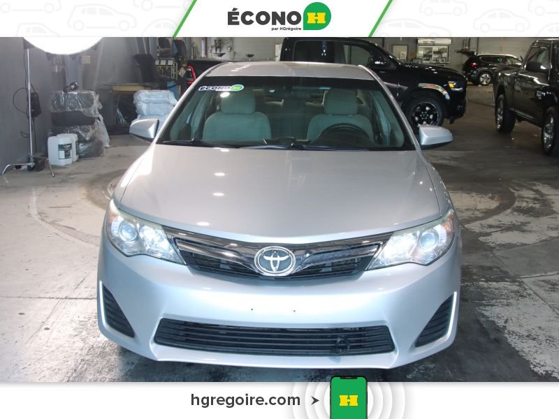 2014 Toyota Camry Grey Blainville - photo #47