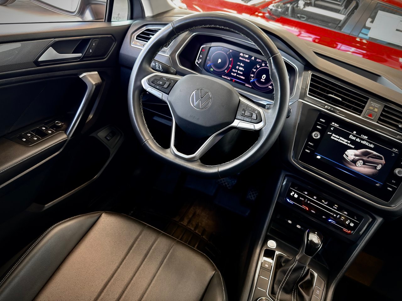 2023 Volkswagen Tiguan Notre-Dame-des-Prairies - photo #18