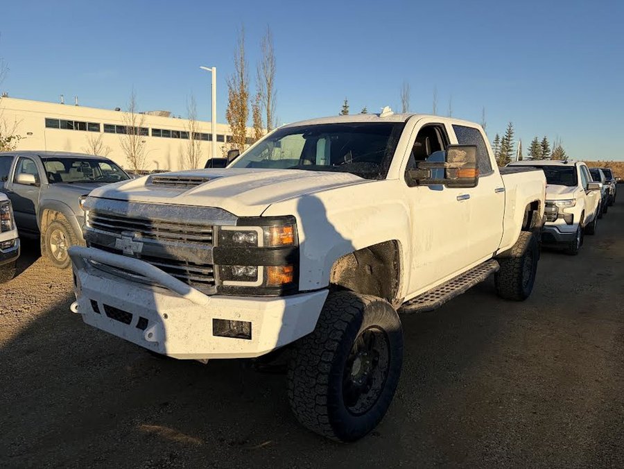 2017 Chevrolet Silverado 2500HD High Country 6.6L Duramax | Lifted White