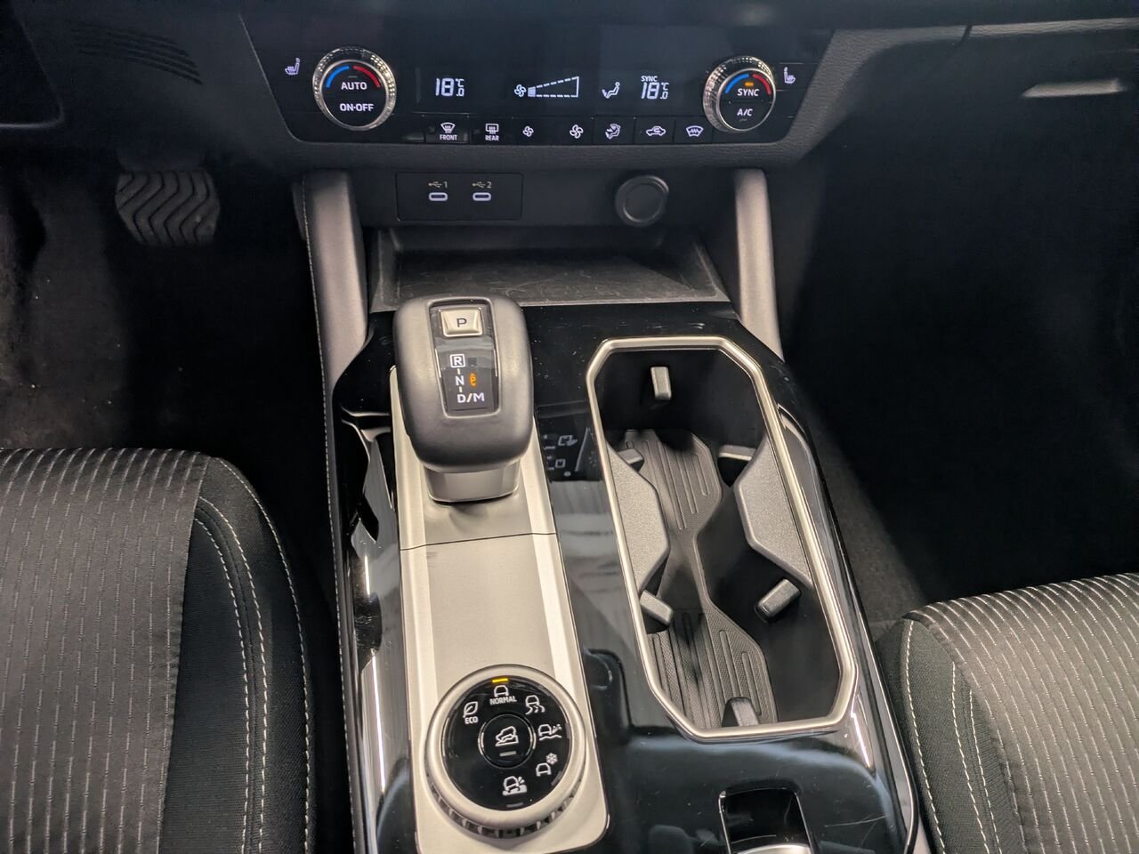 Mitsubishi Outlander 2025 Blanc Gatineau - photo #9