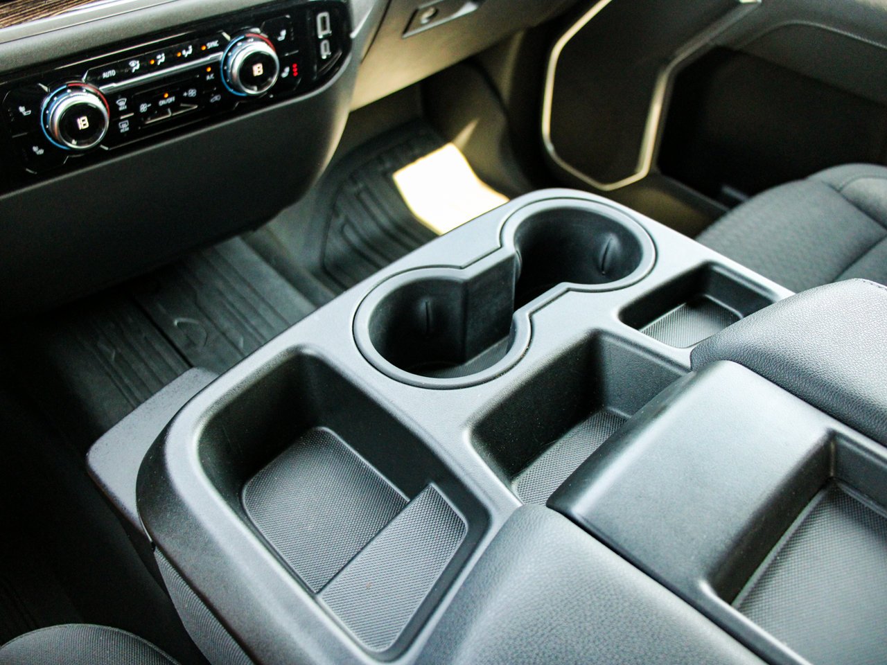 2024 GMC Sierra 1500 4WD Crew Cab 147 Elevation Black Sherwood Park - photo #25