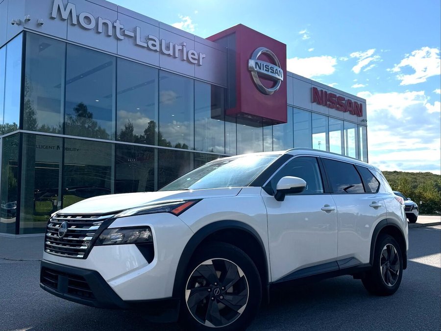 2024 Nissan Rogue SV SV TI avec ensemble toit ouvrant White