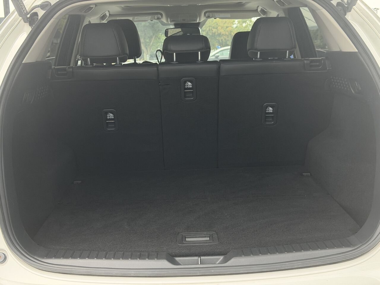 2023 Mazda CX-5 White Ste-Marie - photo #5
