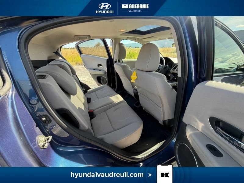 2016 Honda HR-V Blue Saint-Eustache - photo #10