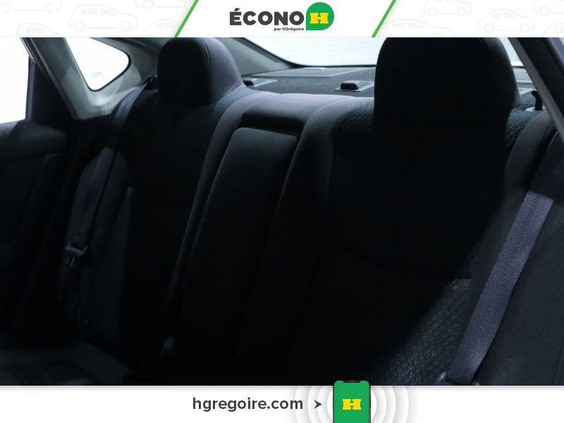 2014 Nissan Sentra White Blainville - photo #18