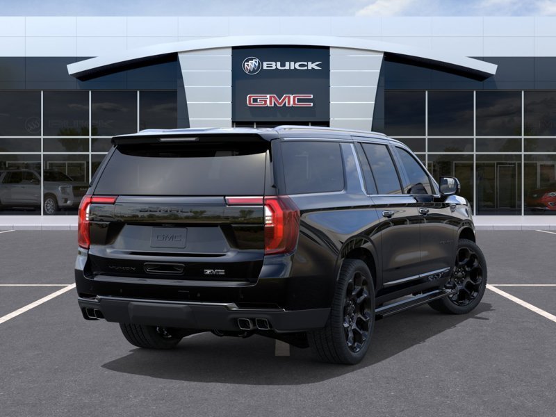 GMC Yukon XL Denali Ultimate 4 portes 4RM 2027 NOIR ONYX Montmagny - photo #3