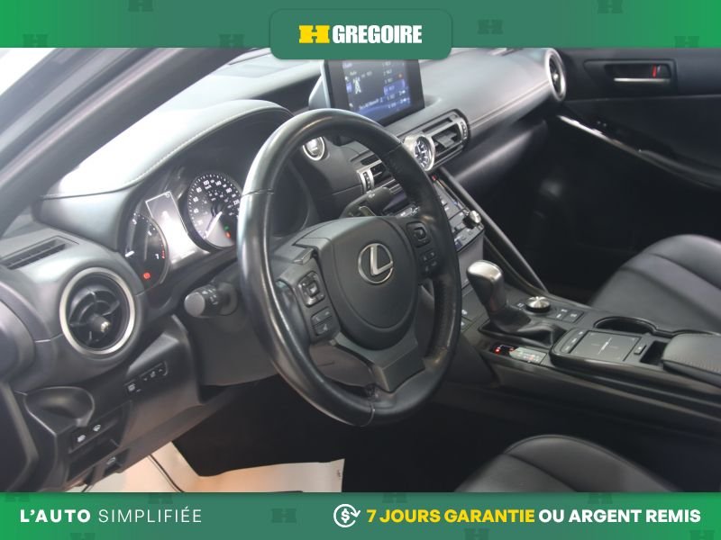 Lexus IS 2022 Gris Blainville - photo #22