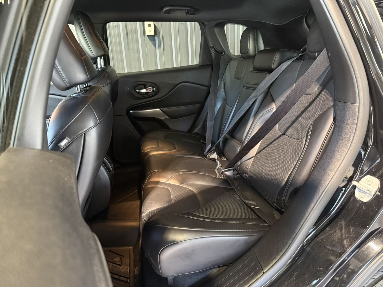 2019 Jeep Cherokee Black Rouyn-Noranda - photo #9