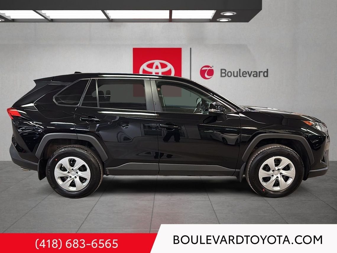 Toyota RAV4 531711-109 | LE 2025 Noir Québec - photo #2