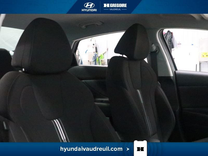 2024 Hyundai Elantra Grey Laval - photo #28