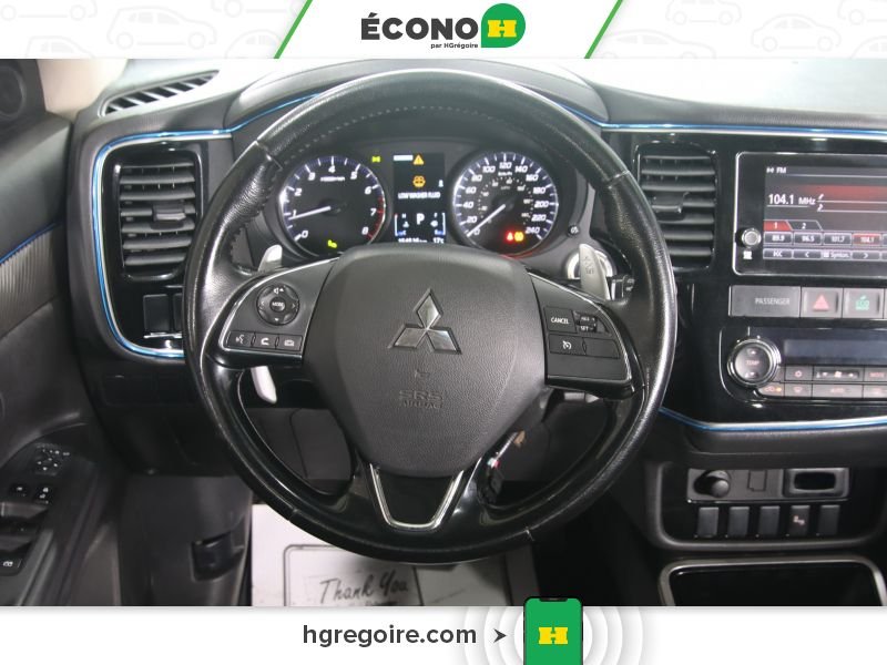 Mitsubishi Outlander 821724 | SE A/C TOIT GR ELECT MAGS 7 PASSAGERS 2017 Blanc Laval - photo #19