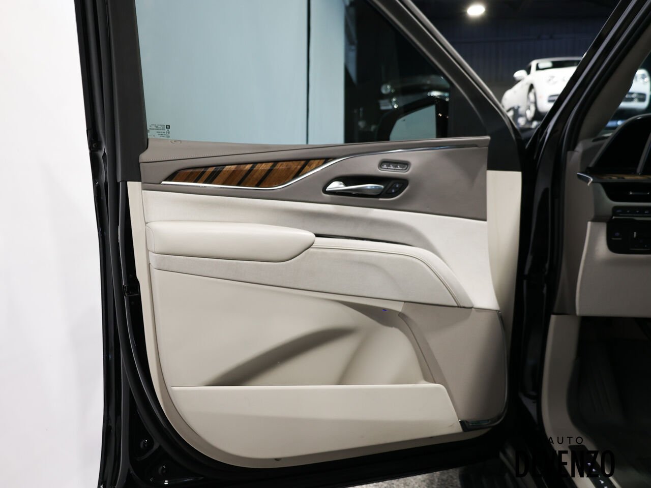 Cadillac Escalade ESV 2023 Noir Saint-Eustache - photo #11