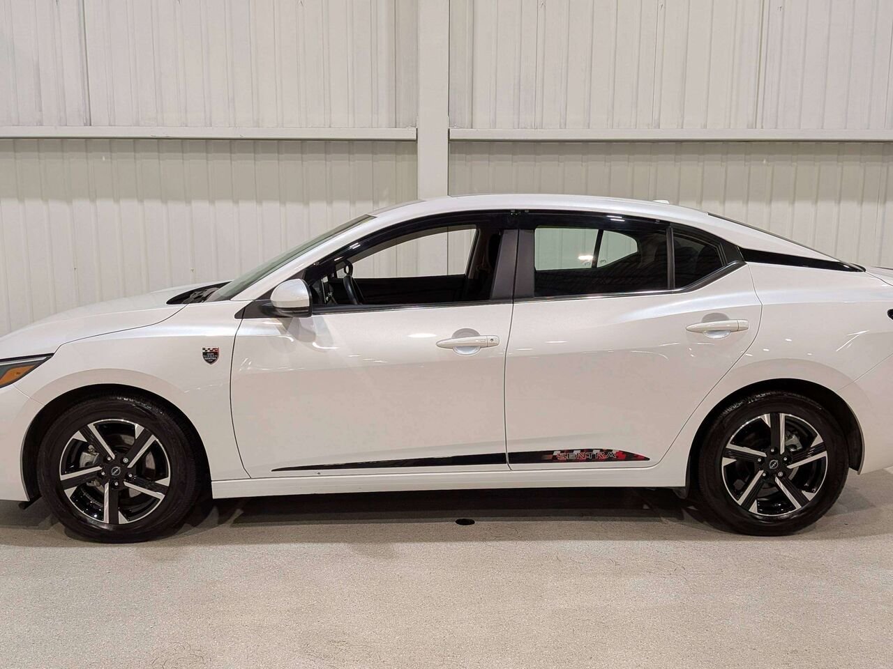 2024 Nissan Sentra SV CVT White Val-David - photo #4