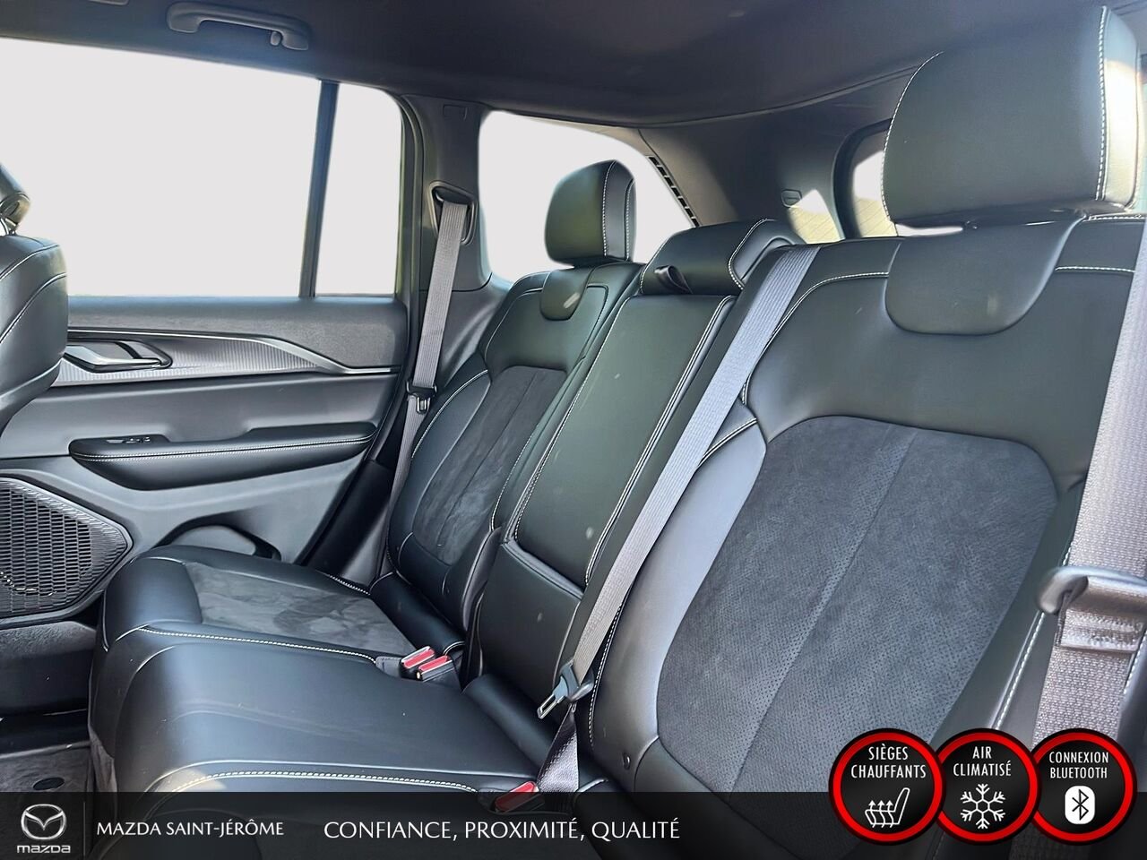 Jeep Grand Cherokee Altitude | GROUPE REMORQUAGE | CUIR | 2025 Gris Saint-Jérôme - photo #19