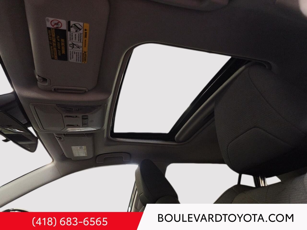 2021 Toyota RAV4 100111A-2 | XLE, AWD Grey Québec - photo #10