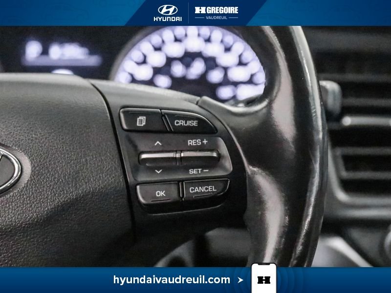 Hyundai Elantra YR839 | Preferred Auto 2019 Argent Laval - photo #21