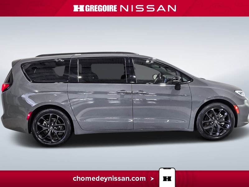 2025 Chrysler Pacifica Grey Saint-Eustache - photo #11