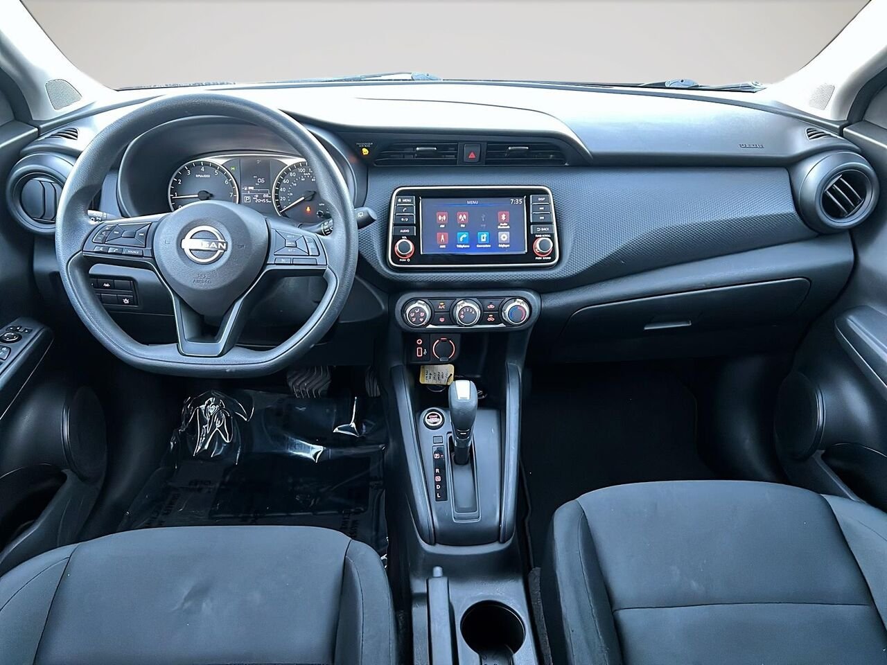 2023 Nissan Kicks S TA Blue Québec - photo #9
