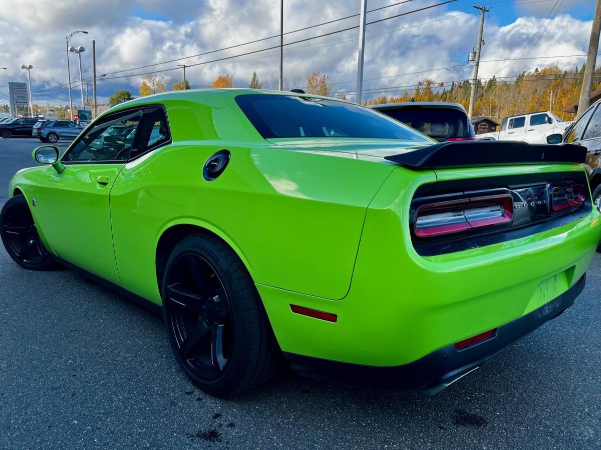 2015 Dodge Challenger Green Sainte-Agathe-des-Monts - photo #4