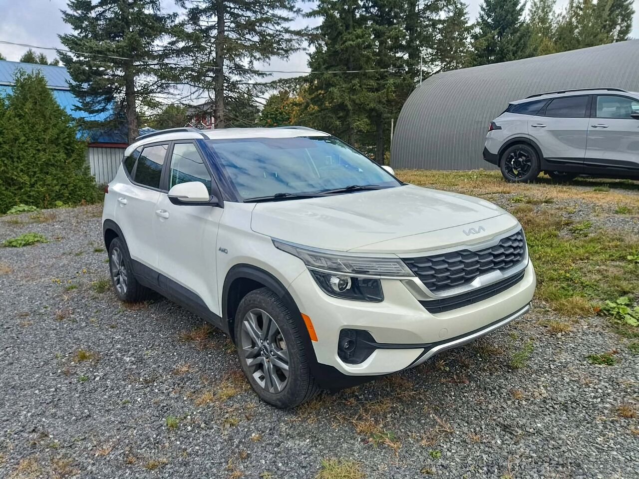 2022 Kia Seltos White Lac Mégantic - photo #0