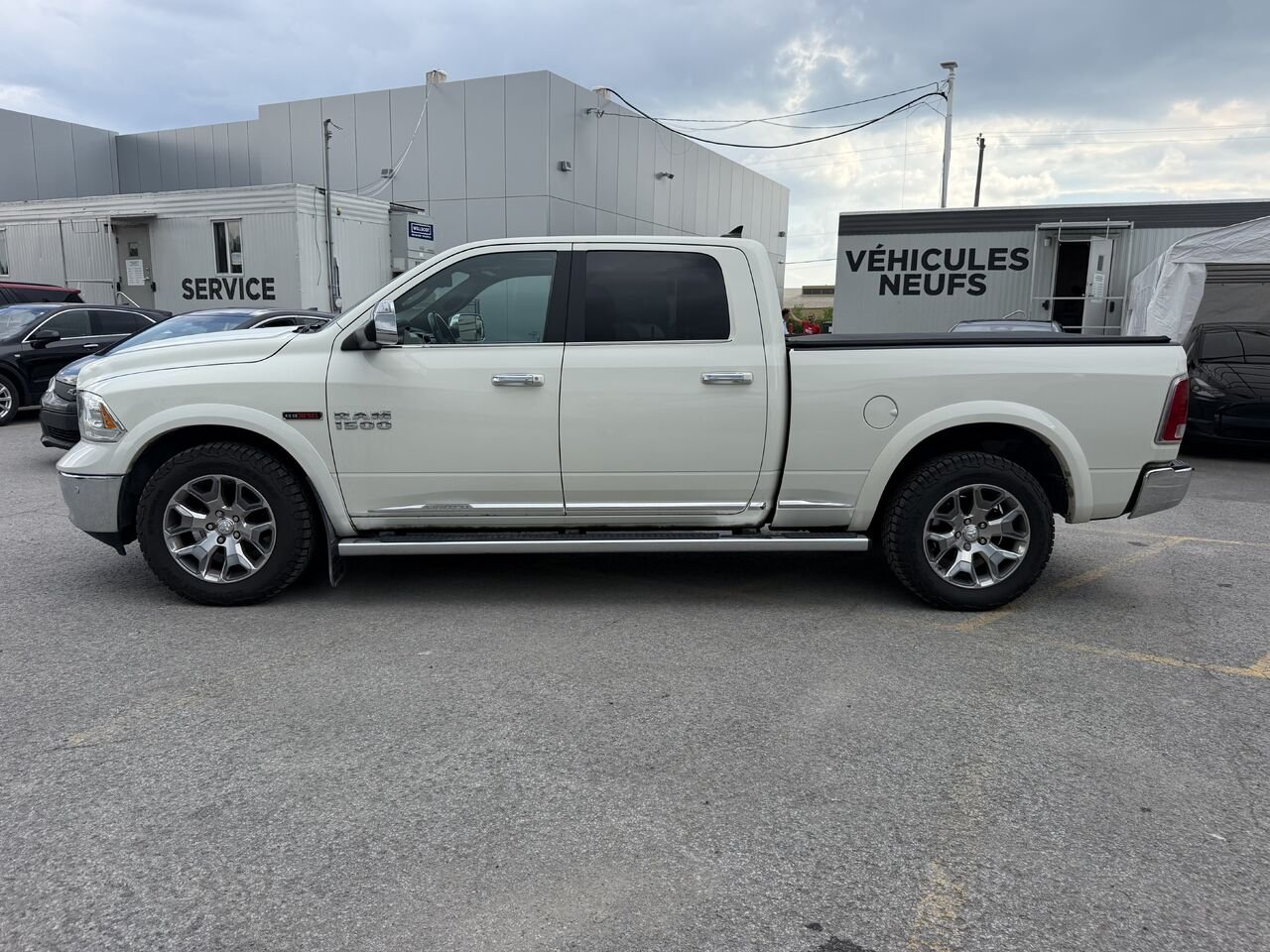 Ram 1500 *DIESEL* LIMITED CREW CAB 2018 Blanc Laval - photo #4