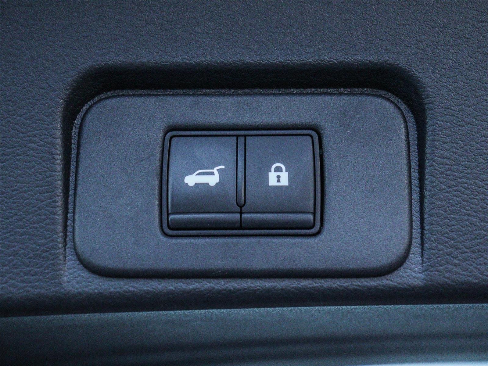 Nissan Rogue Platinum 2023 Black Ottawa & Gatineau - photo #20
