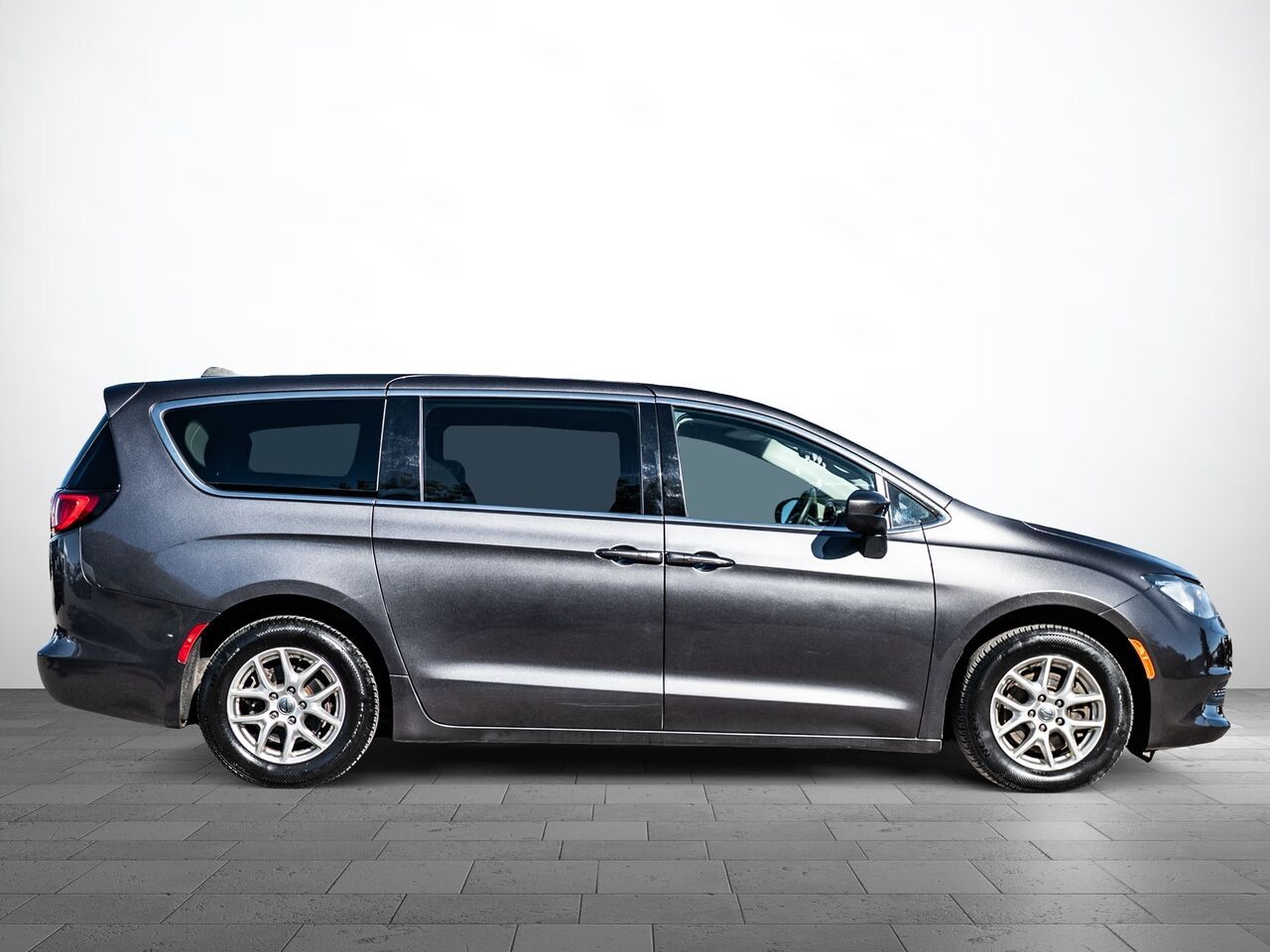 2023 Chrysler Grand Caravan