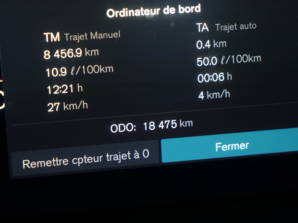 Volvo XC60 B5 ULTRA DARK 2026 Noir Montréal - photo #8