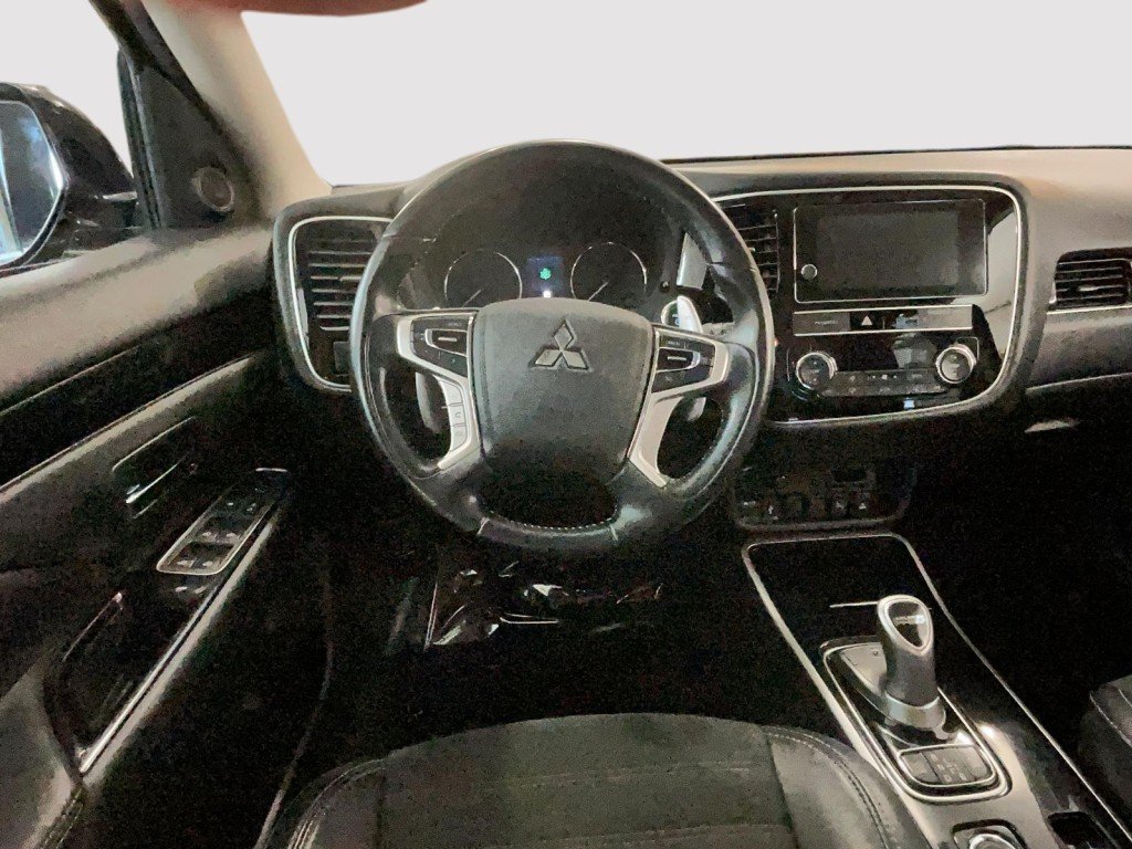 2019 Mitsubishi OUTLANDER Black Amos - photo #13