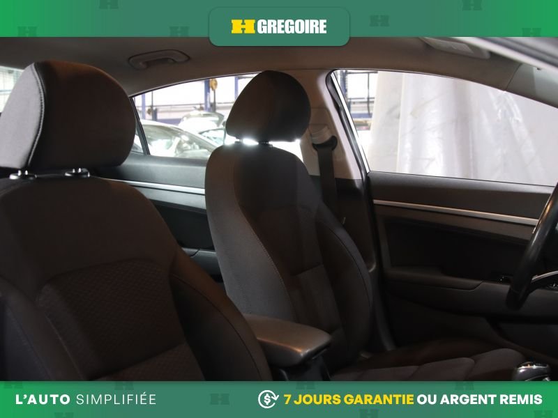 2020 Hyundai Elantra Black Saint-Eustache - photo #24