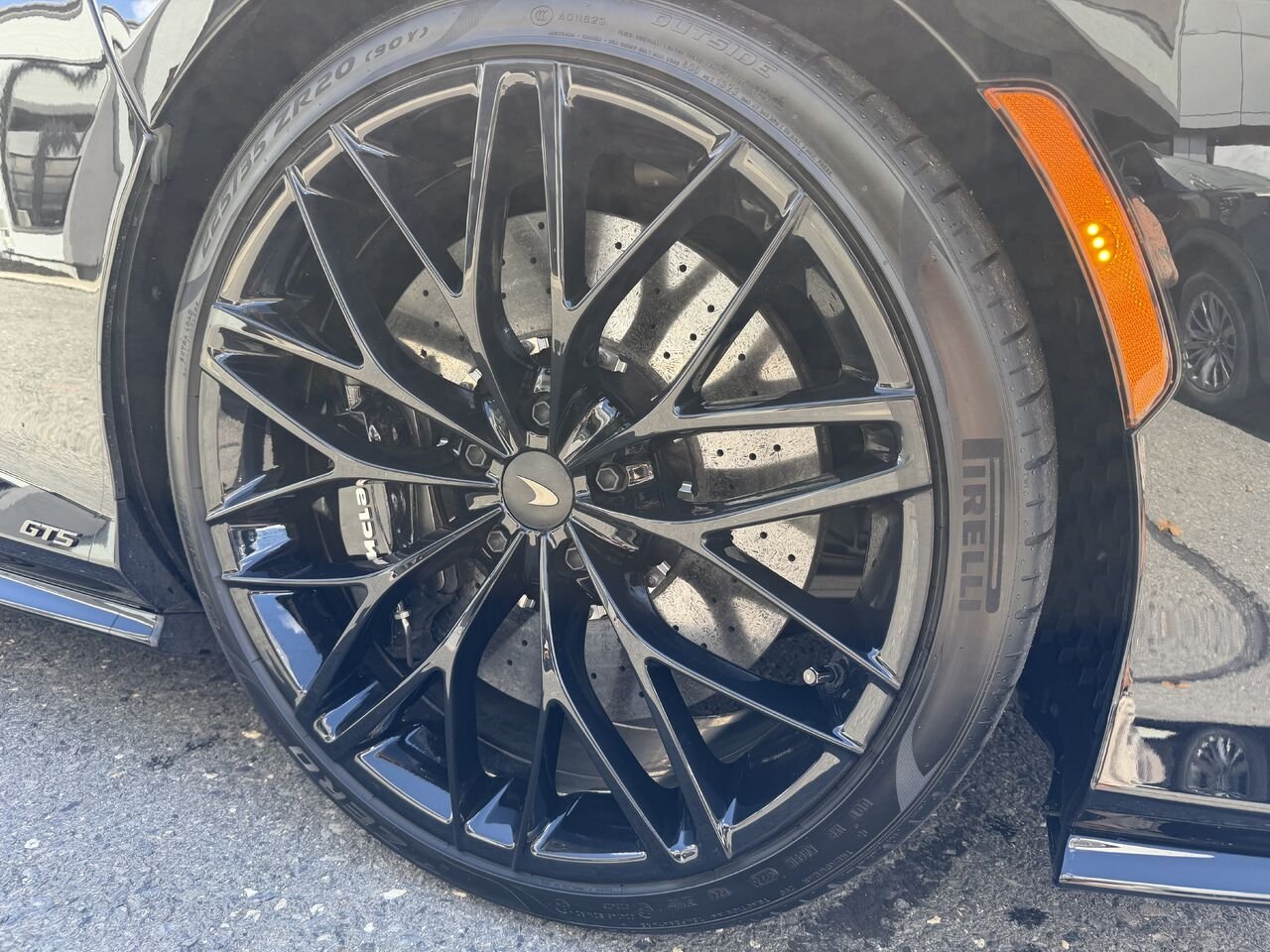 McLaren GTS 2025 Noir Nantes - photo #16