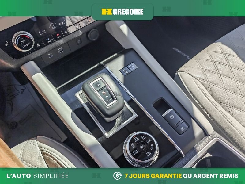 Mitsubishi Outlander 2024 Argent Blainville - photo #18