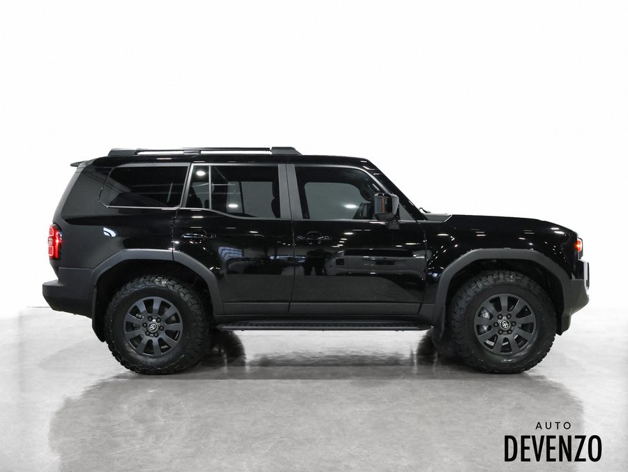 Toyota Land Cruiser 4 roues motrices 2024 Noir