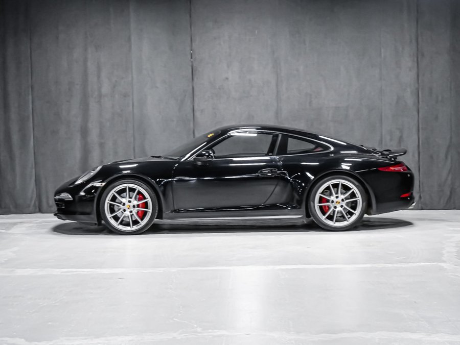 2016 Porsche 911 Carrera 4S Black