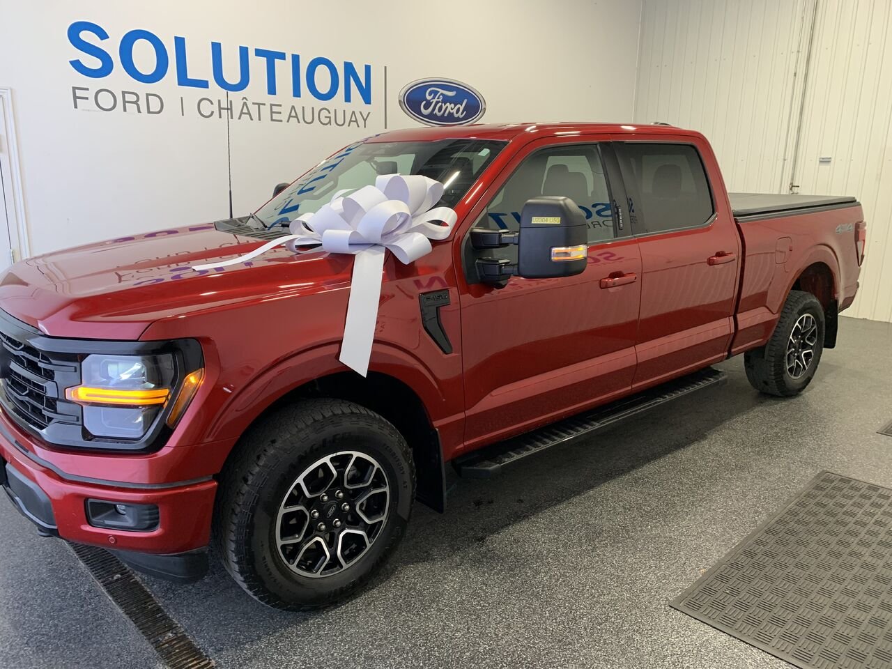 Ford F-150 F150 XLT 302A SPORT NAV REG VIT ADAPT 2024 Rouge Châteauguay - photo #0