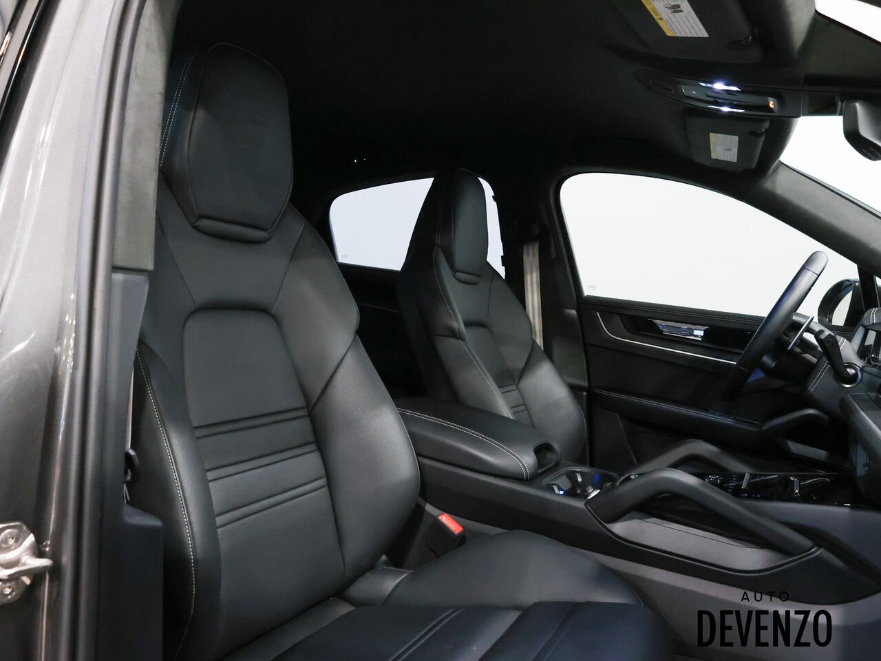 Porsche Cayenne 2024 Gris Saint-Eustache - photo #10