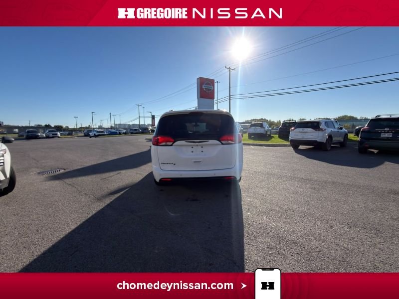 2019 Chrysler Pacifica White Blainville - photo #8