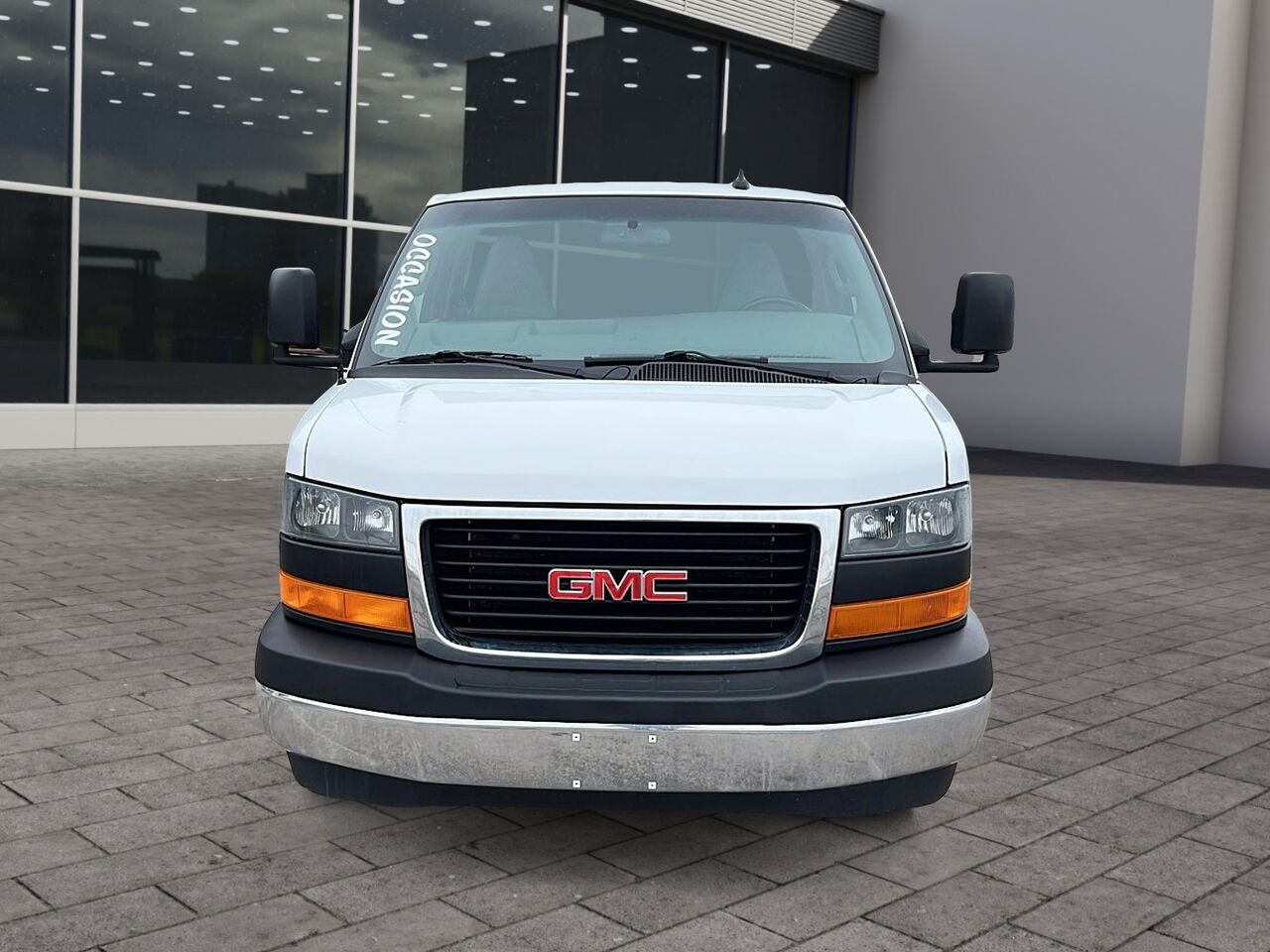 GMC Fourgonnette commerciale Savana 2023 Blanc Québec - photo #19