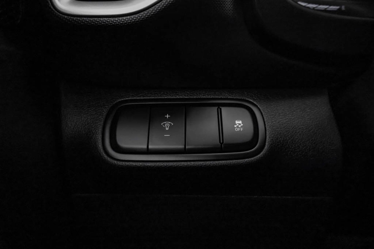 2026 Hyundai Venue Preferred IVT Black Sherwood Park - photo #16