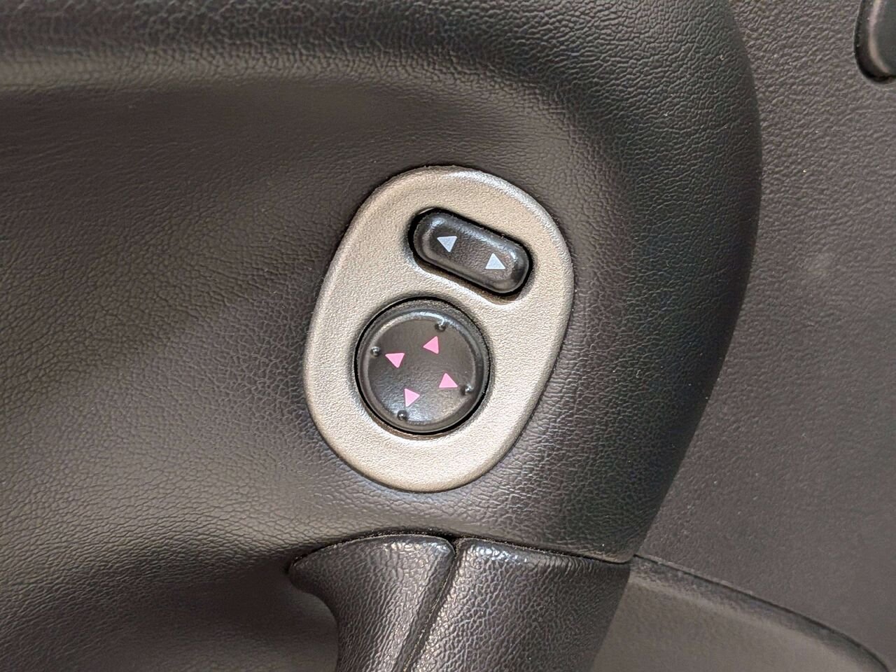 2007 Pontiac Solstice 2dr Convertible Black Val-David - photo #25