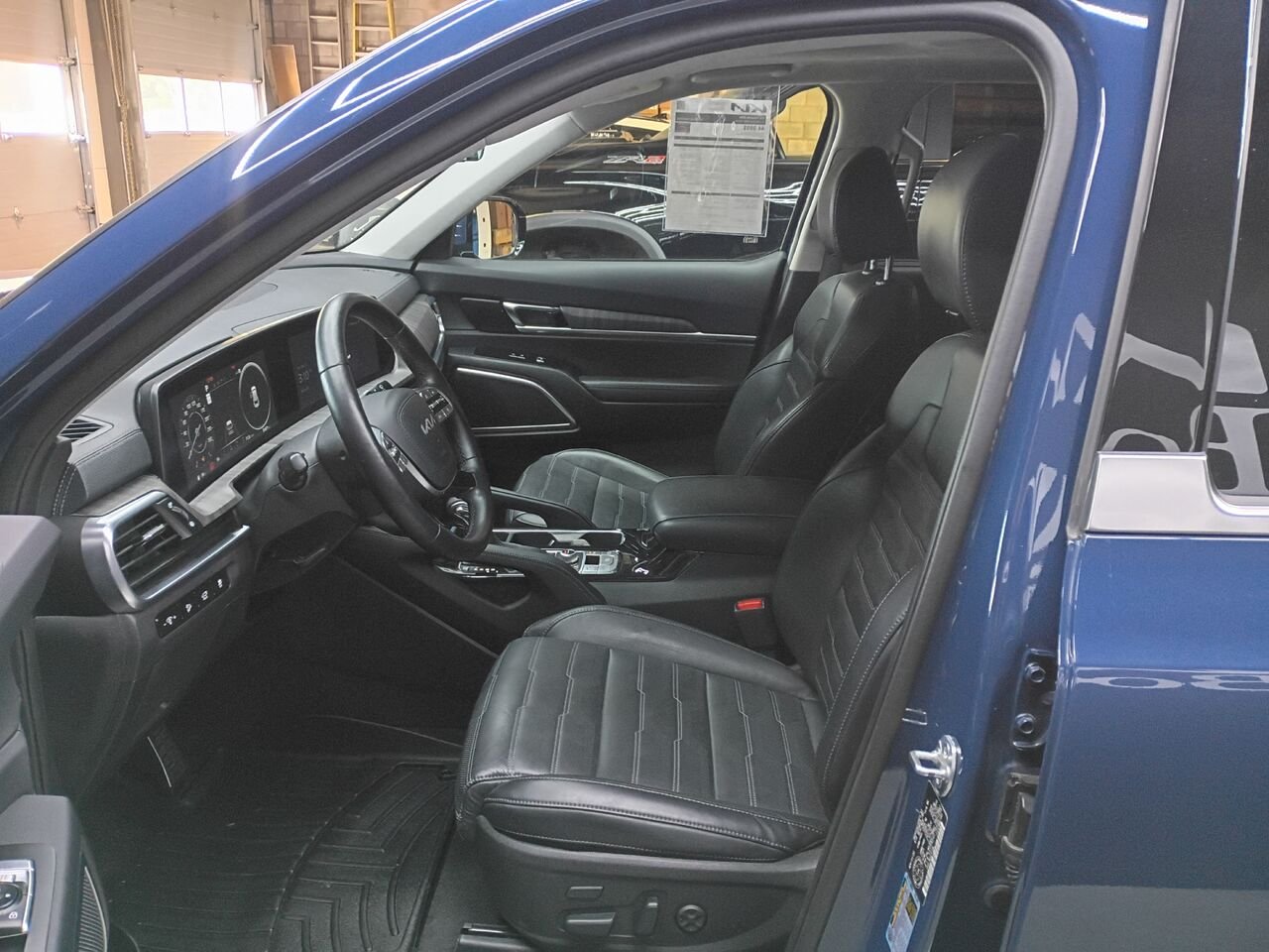 Kia Telluride 2024 Bleu Blainville - photo #24