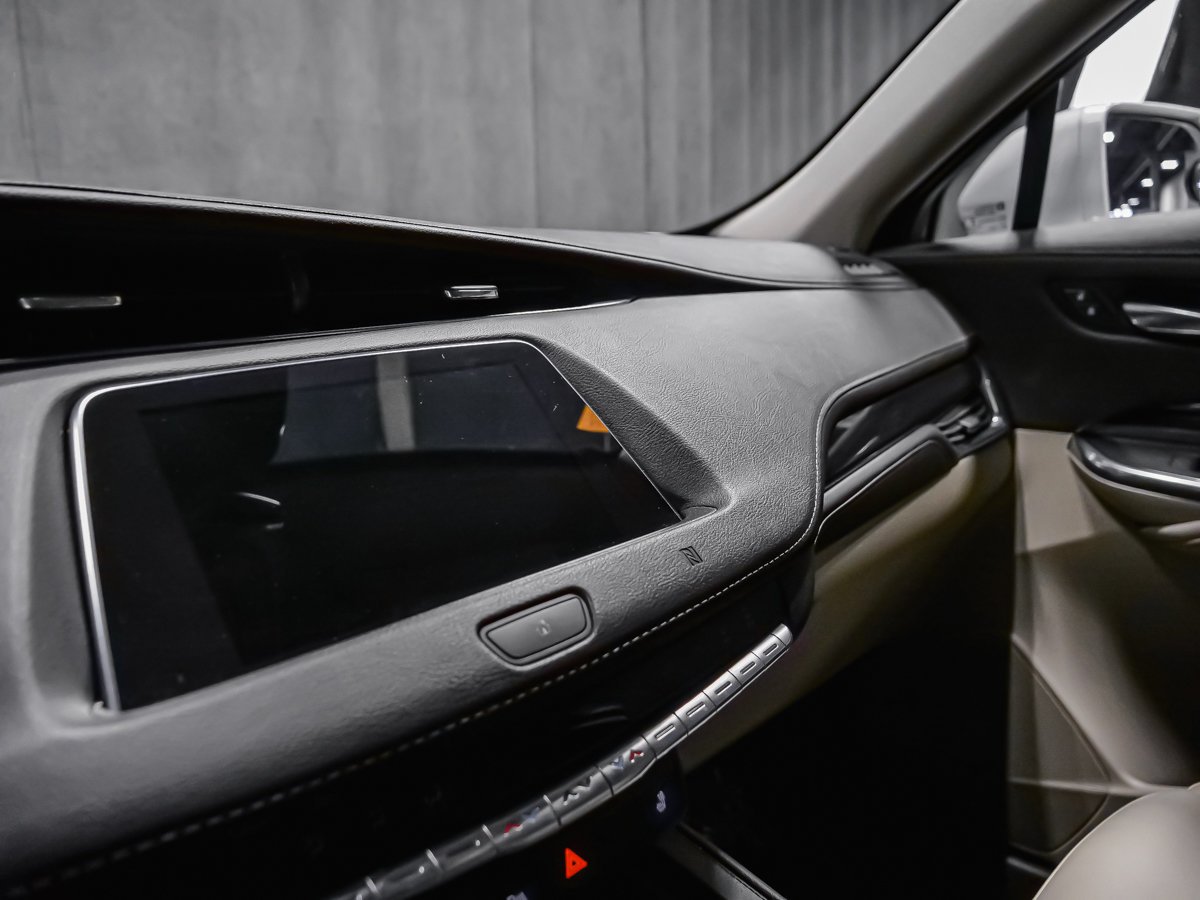 2020 Cadillac XT4 AWD LUXURY 2 SET DE PNEUS APPLE CAR PLAY Silver Montreal - photo #10