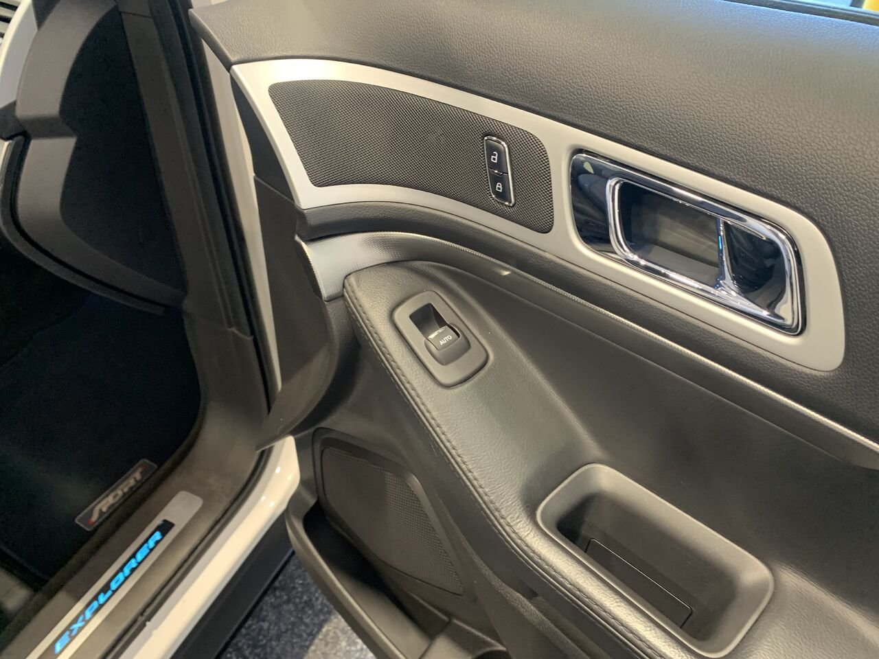 Ford Explorer SPORT EXPLORER SPORT 2015 Blanc Châteauguay - photo #21