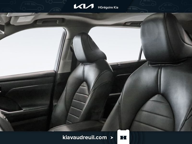 Toyota Highlander 2022 Bleu Laval - photo #9