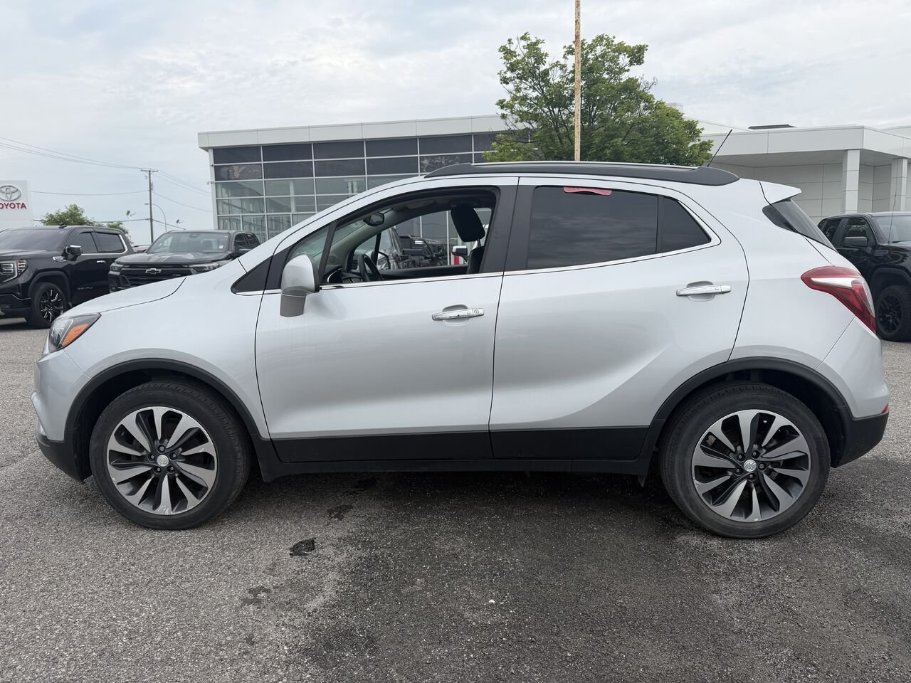 2021 BUICK ENCORE PREFERRED Privilégiée 4 portes TA Silver Gatineau - photo #8