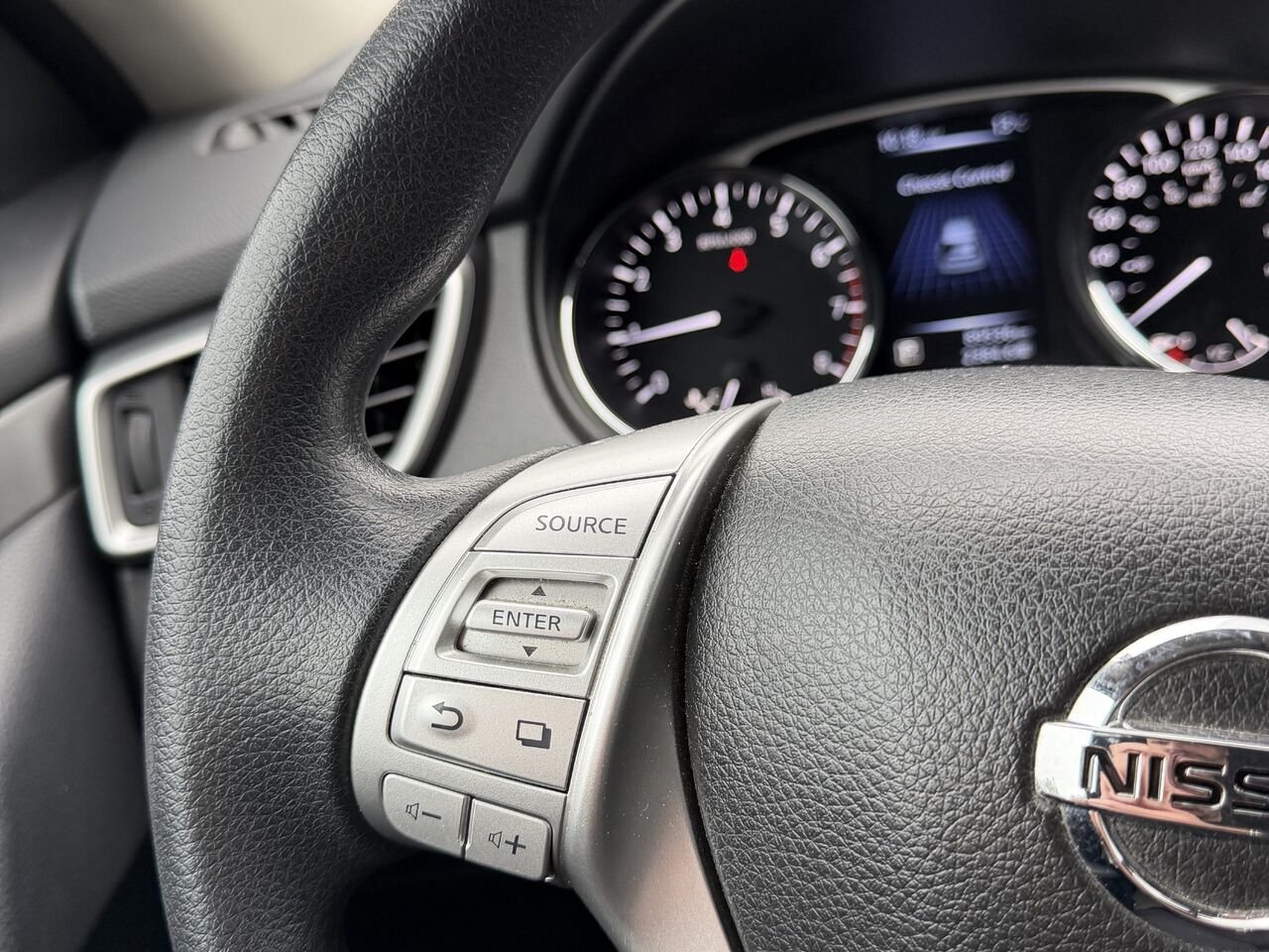 Nissan Rogue Traction avant 4 portes SV 2015 Gris Châteauguay - photo #19