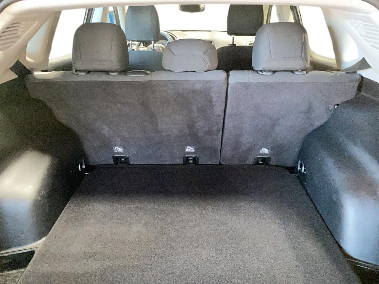 Jeep Compass NIV 3C4NJDAB1JT265170 2018 Gris Chicoutimi - photo #3