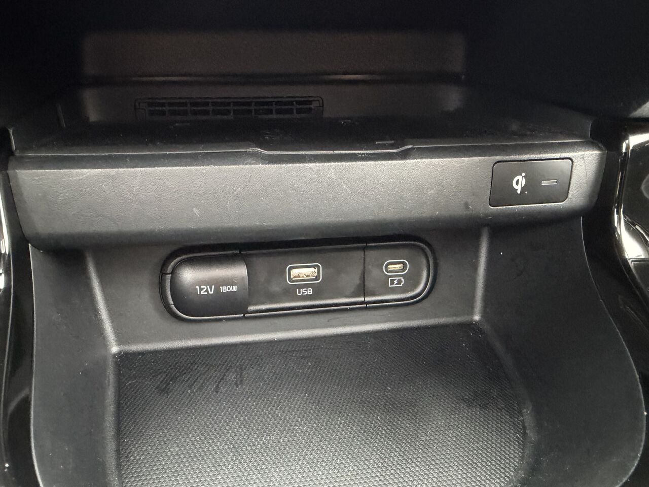 2024 Kia Seltos Black Thetford Mines - photo #32