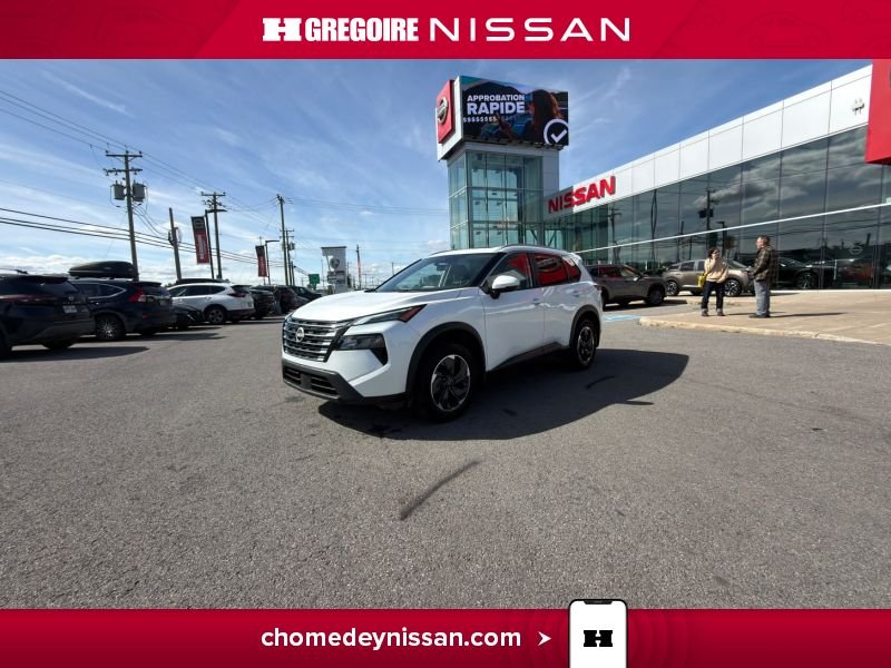 Nissan Rogue SV Moonroof * AWD *Carplay * Bancs Chauffants 2025 Blanc